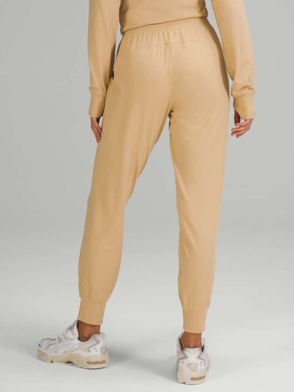 Lululemon Ready to Rulu High-Rise Jogger in Pecan Tan - Picture 3 of 10